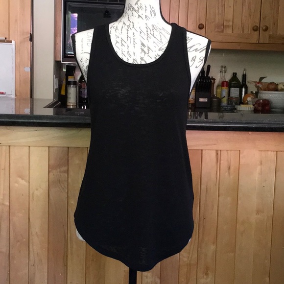 Athleta Back Diamond Cut Out Tank Top. Black. S - Picture 3 of 6